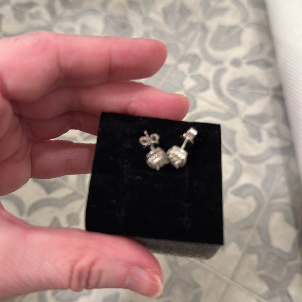 Princess cut diamond earings